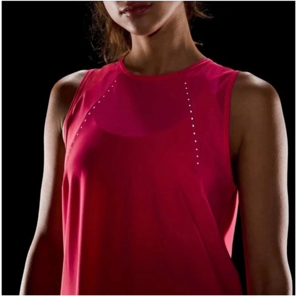 Lululemon Sculpt Back Vent Lip Gloss Pink Tank Top Size 2 - Picture 4 of 13